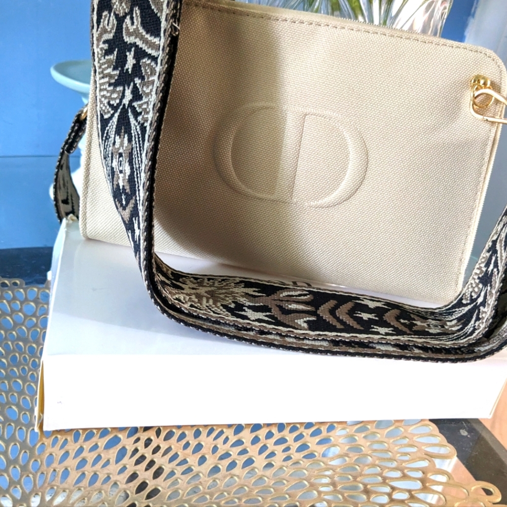 Dior pouch - Picture 4 of 13